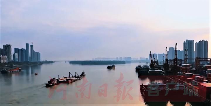 豫见港城.00_02_42_11.Still003.jpg